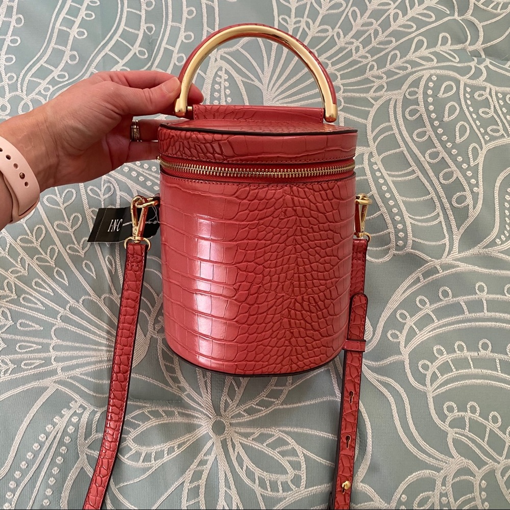 Coral Hardbody Handbag! NWT!
